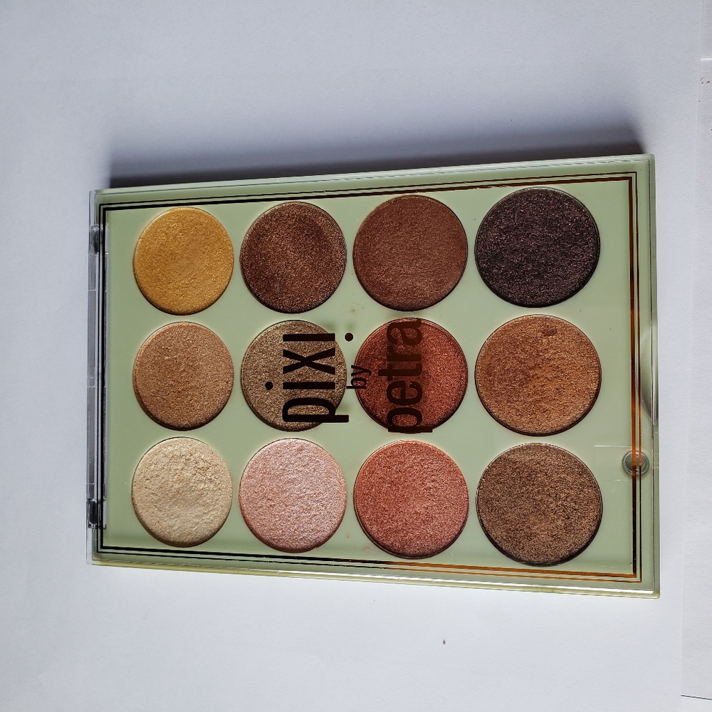 Pixi by petra eyeshadow palette